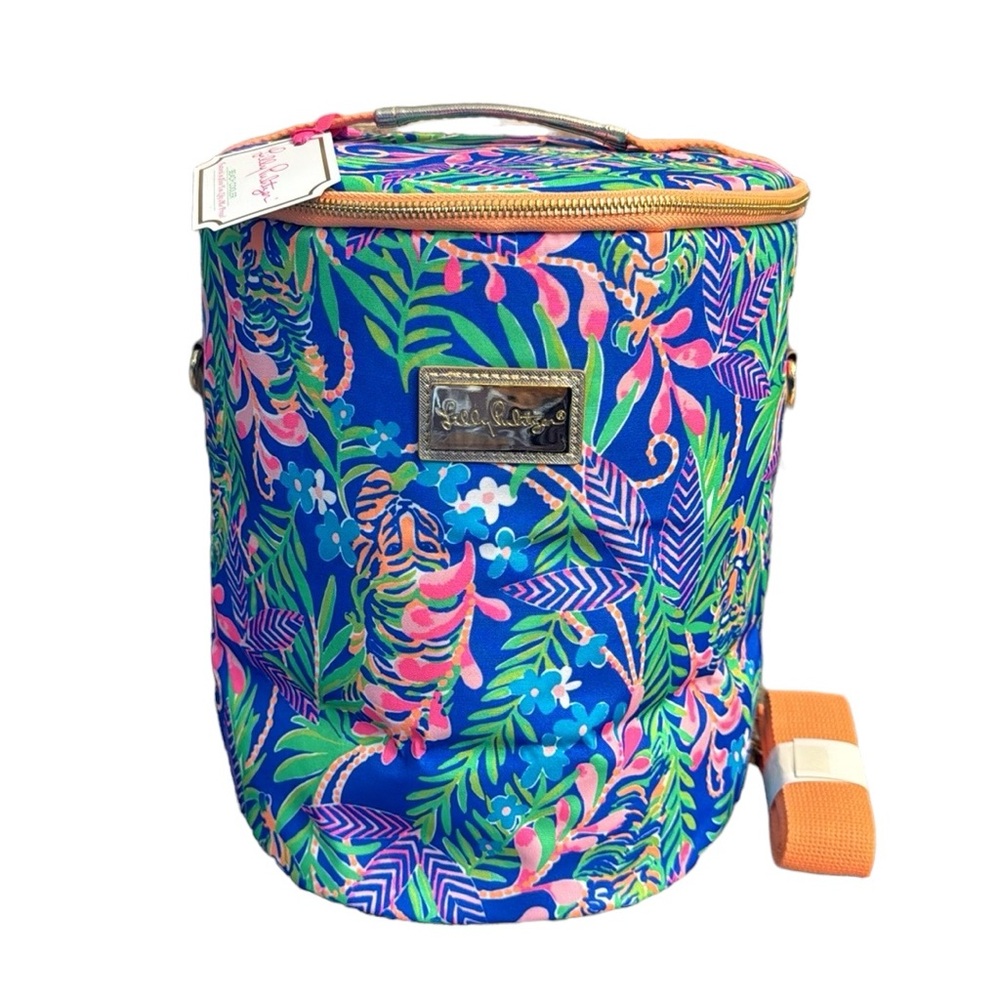 Lilly Pulitzer beach cooler with tags